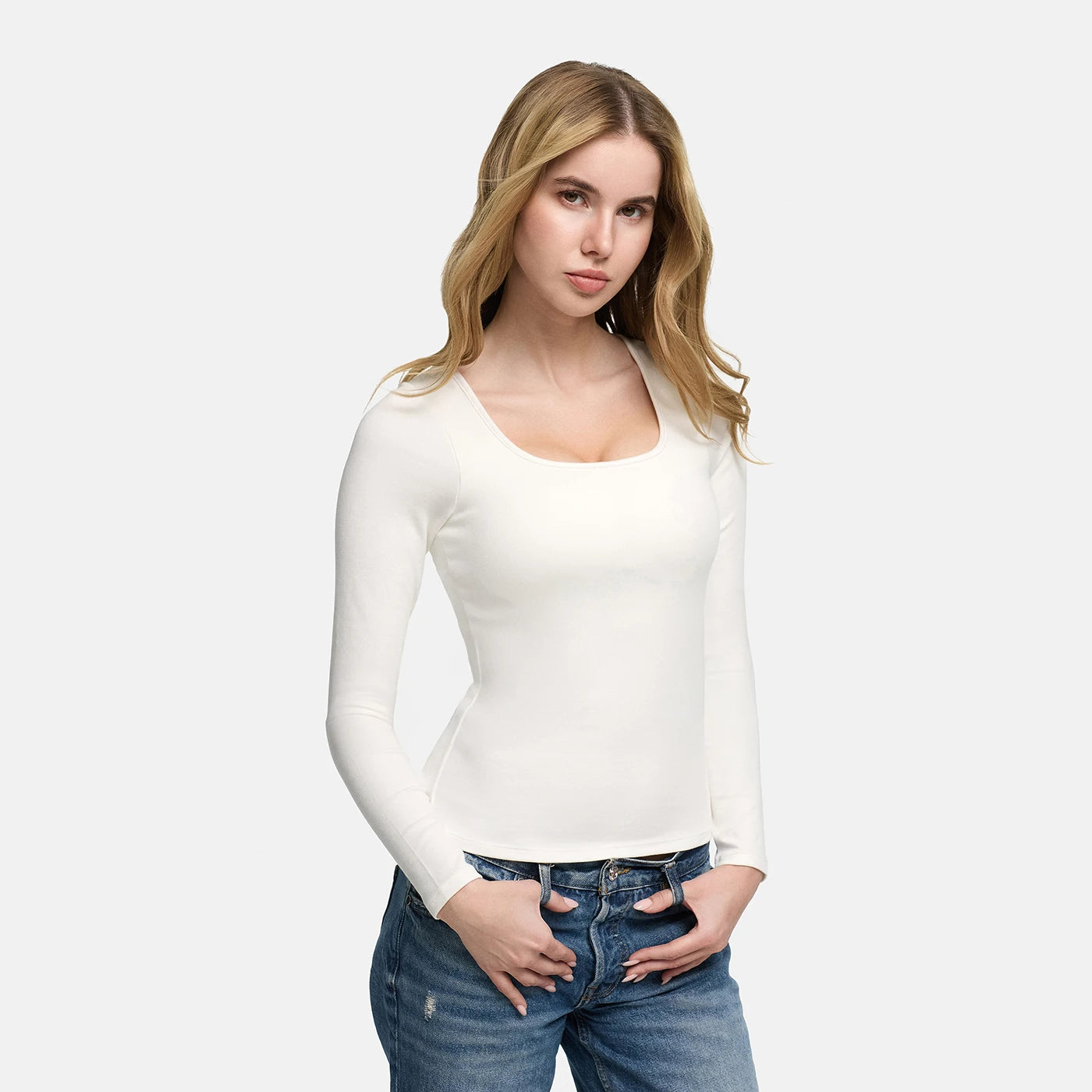 Bawełniany longsleeve z wbudowanym biustonoszem push-up