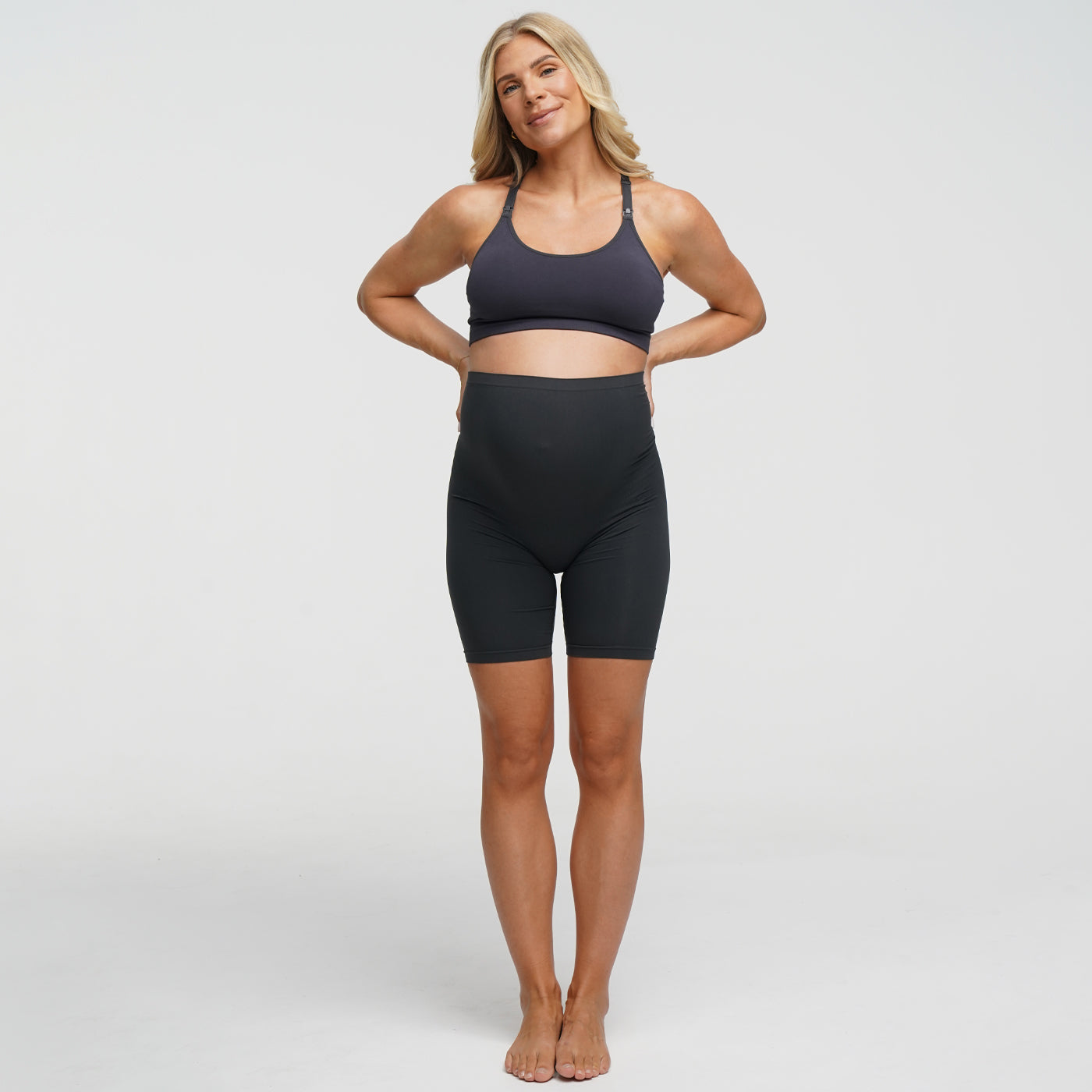 Seamless maternity shorts with a high waistband