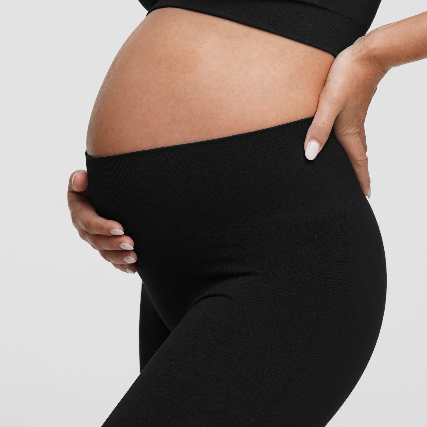 Seamless maternity leggings