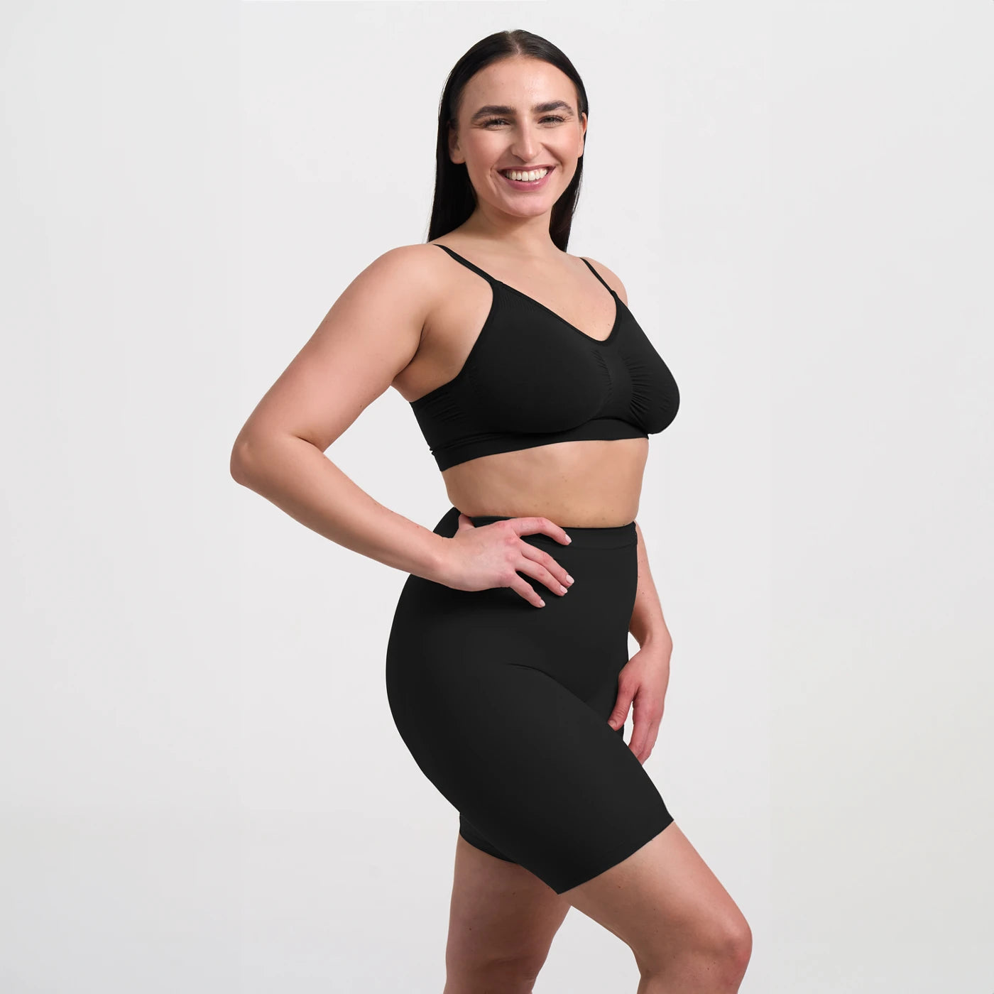 Muotoilevat shortsit