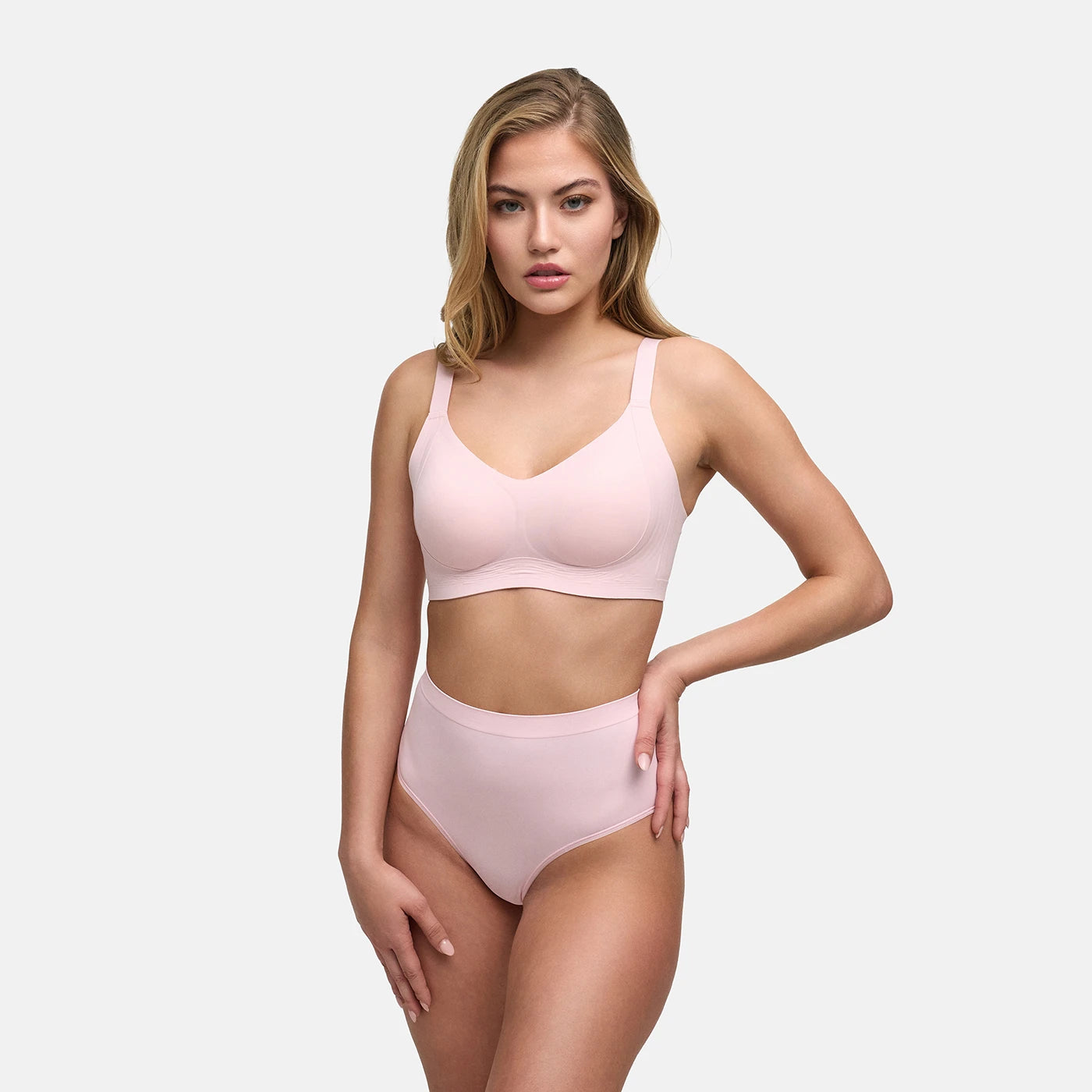 Seamless Compact Push-Up Bra