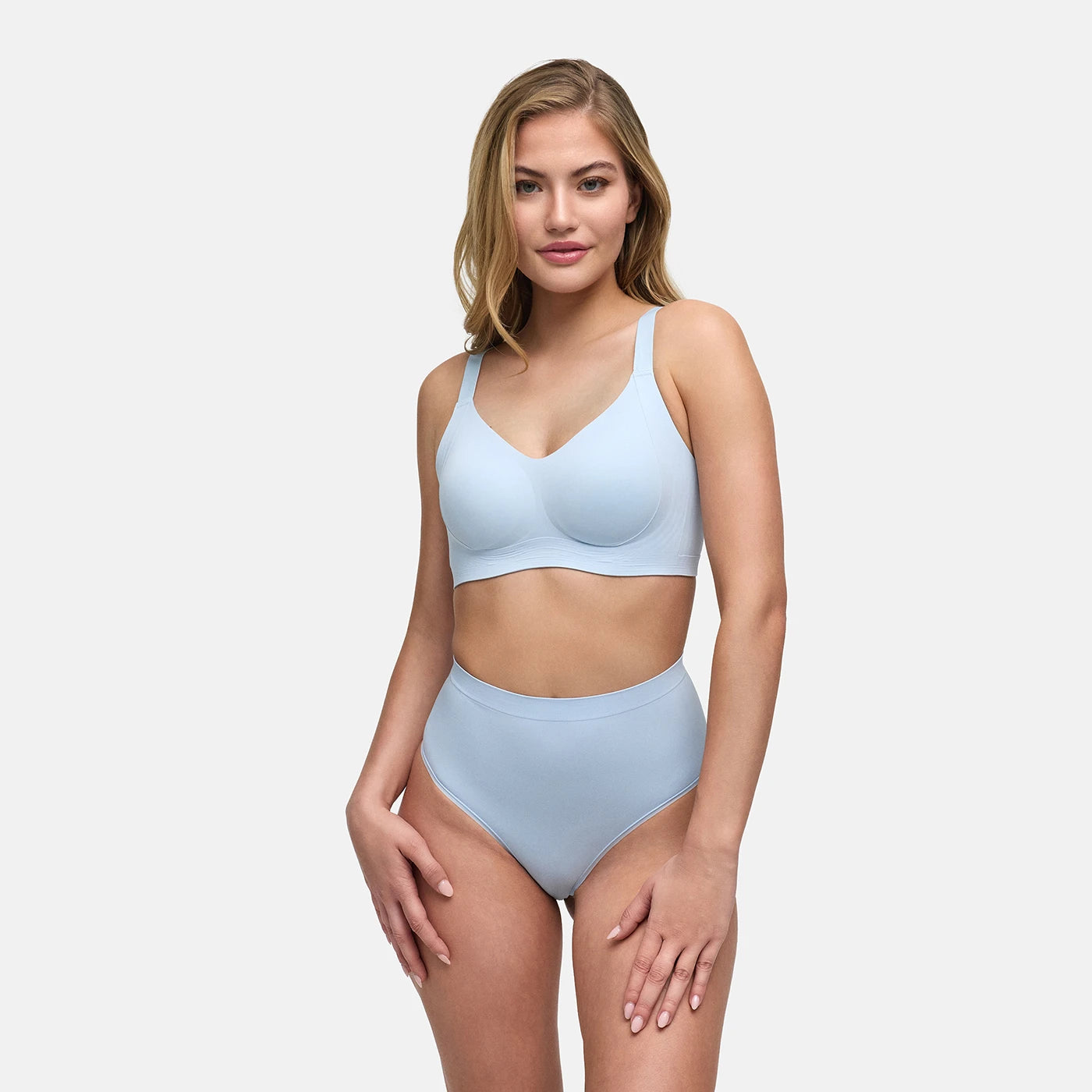 Seamless Compact Push-Up Bra
