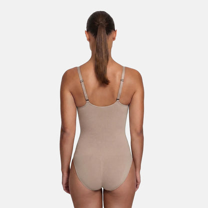 Das Model ist 1,78m groß und trägt Größe S