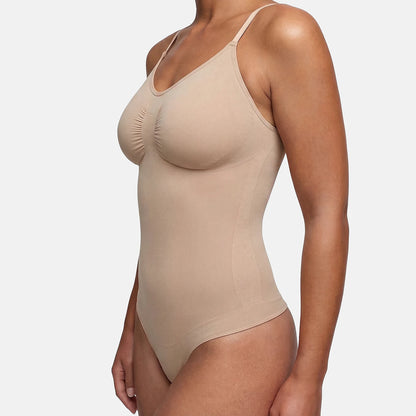 Das Model ist 1,78m groß und trägt Größe S
