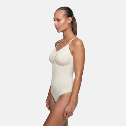 Das Model ist 1,77m groß und trägt Größe S