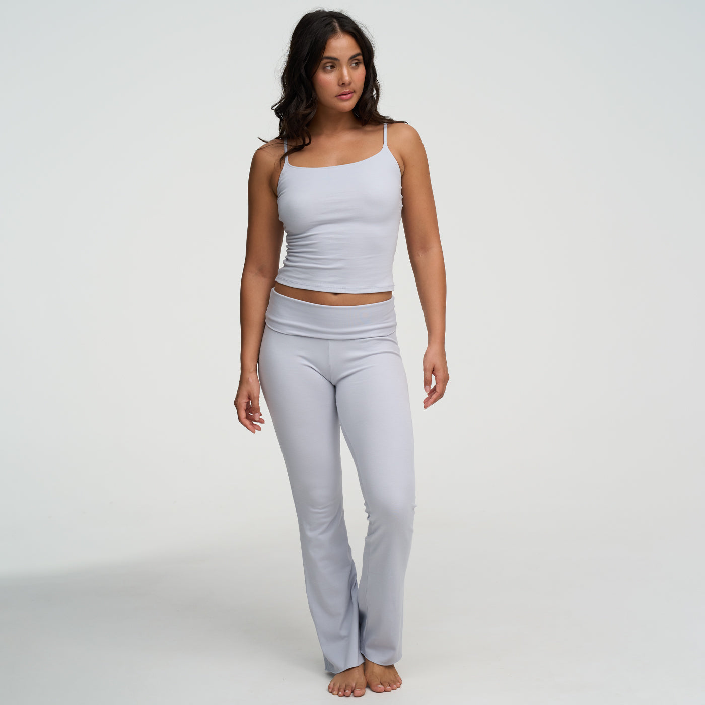 <div>Das Model ist 1,72m groß</div><span></span><div>und trägt Größe S</div>