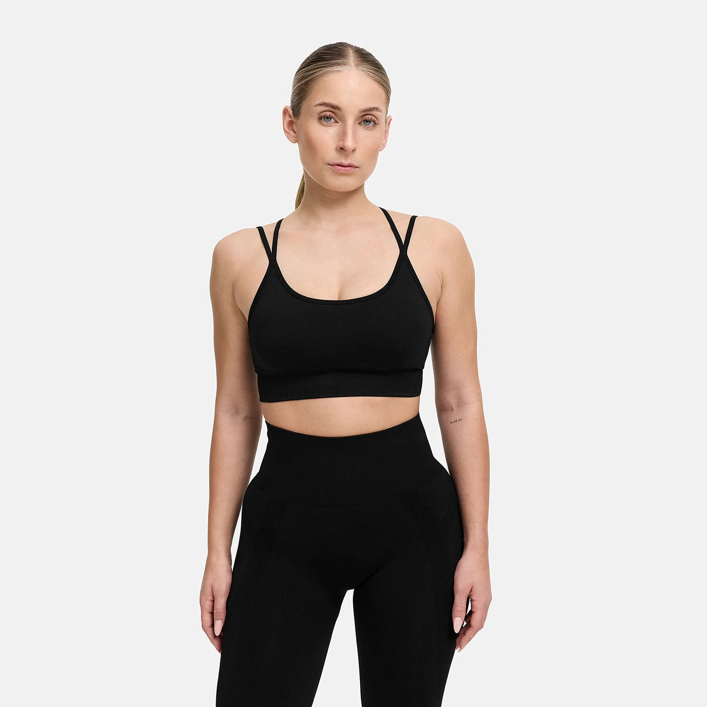 ContourLift Seamless Crossover Sports Bra