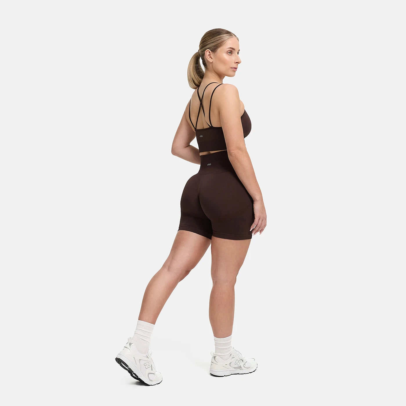 ContourLift Seamless Crossover Sports Bra