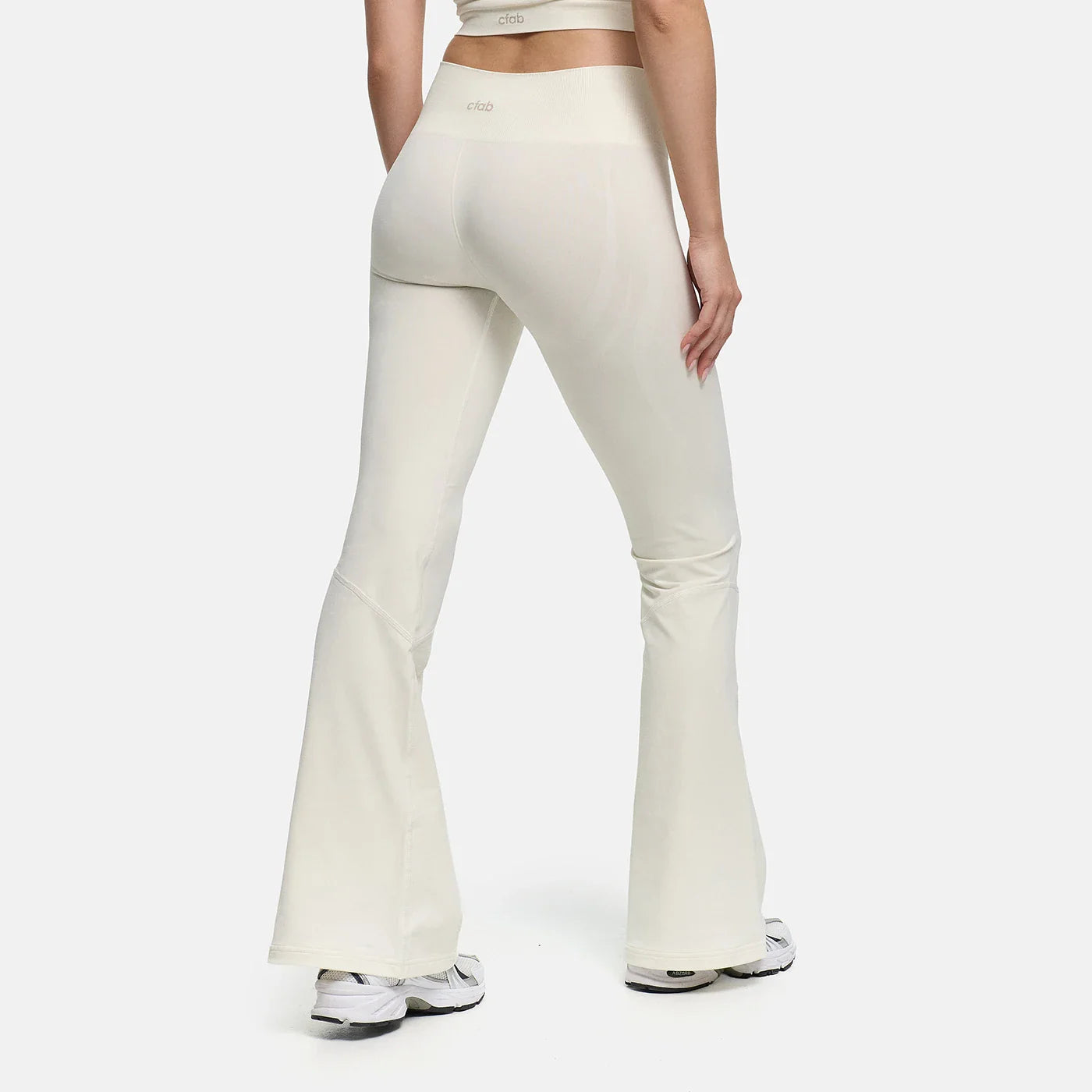 Everyday Flared Leggings