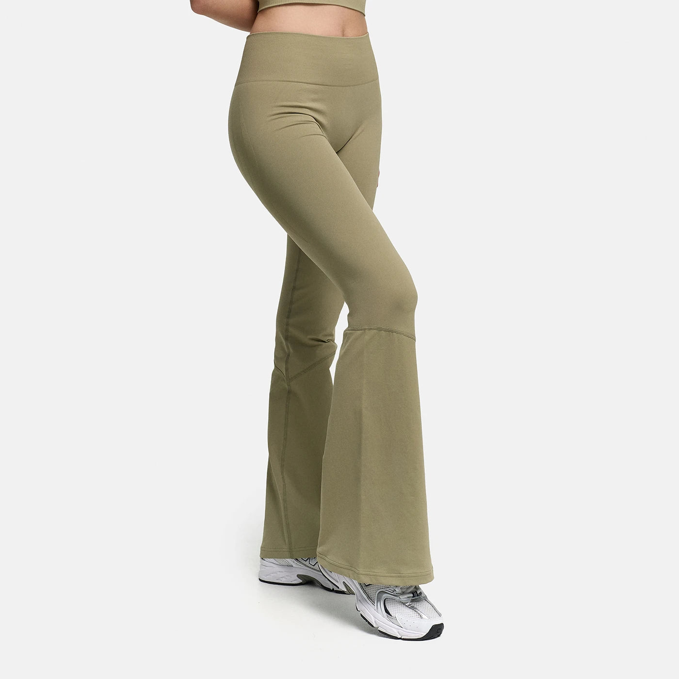 Everyday Flared Leggings