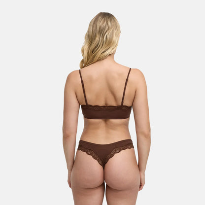 Das Model ist 1,76m groß und trägt Größe XS