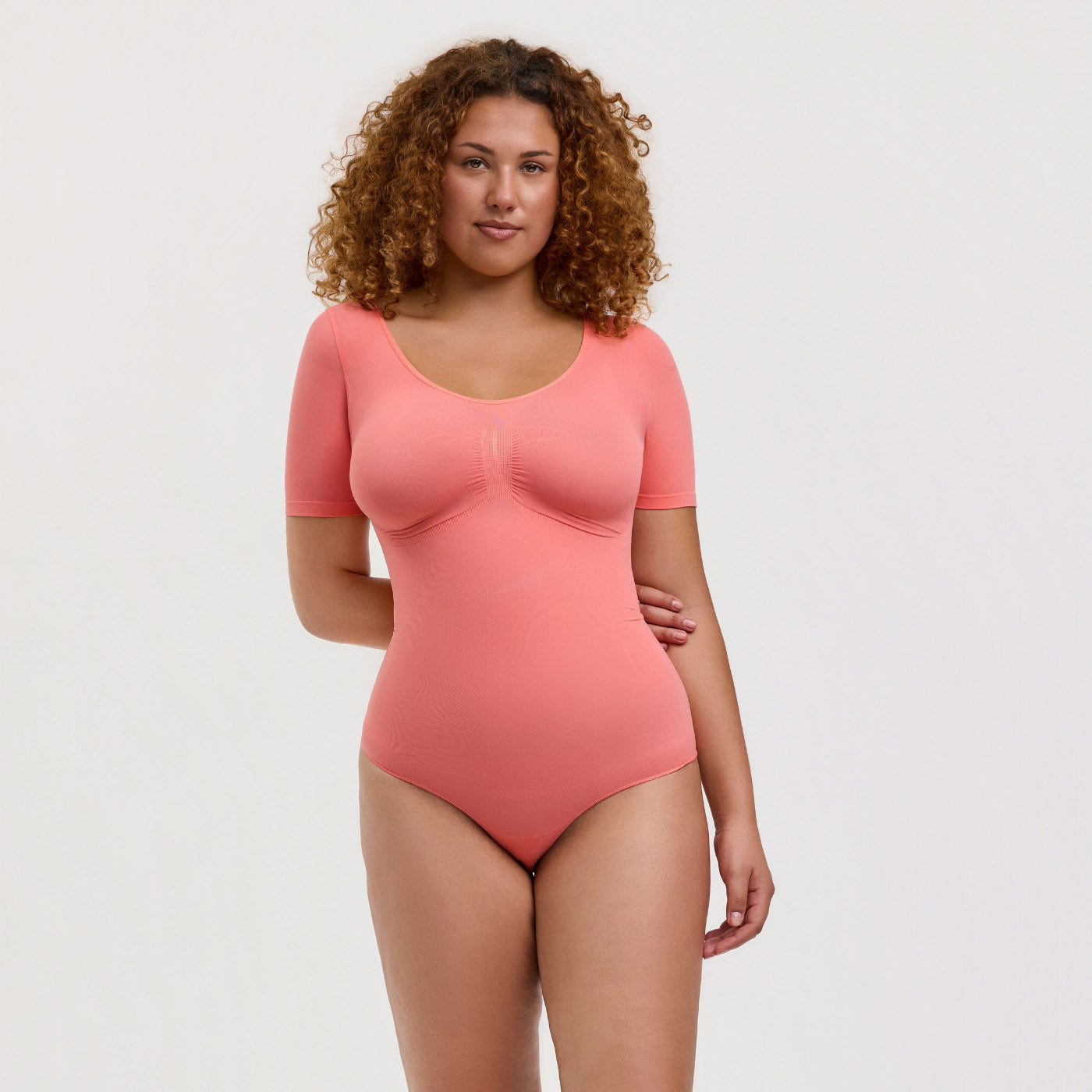 T-shirt bodysuit sculpting shapewear med snor - Outlet