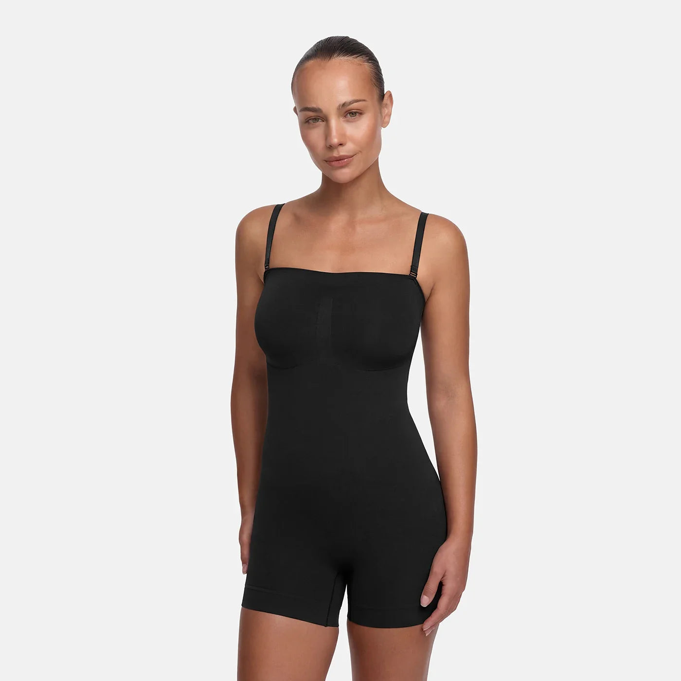 Stropløs bodysuit, formende shapewear med shorts