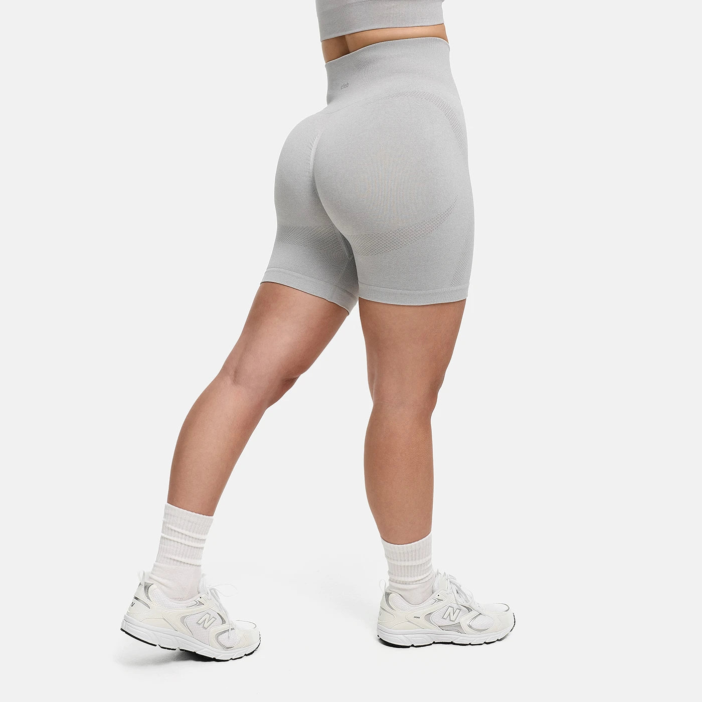 ContourLift højtaljede scrunch shorts