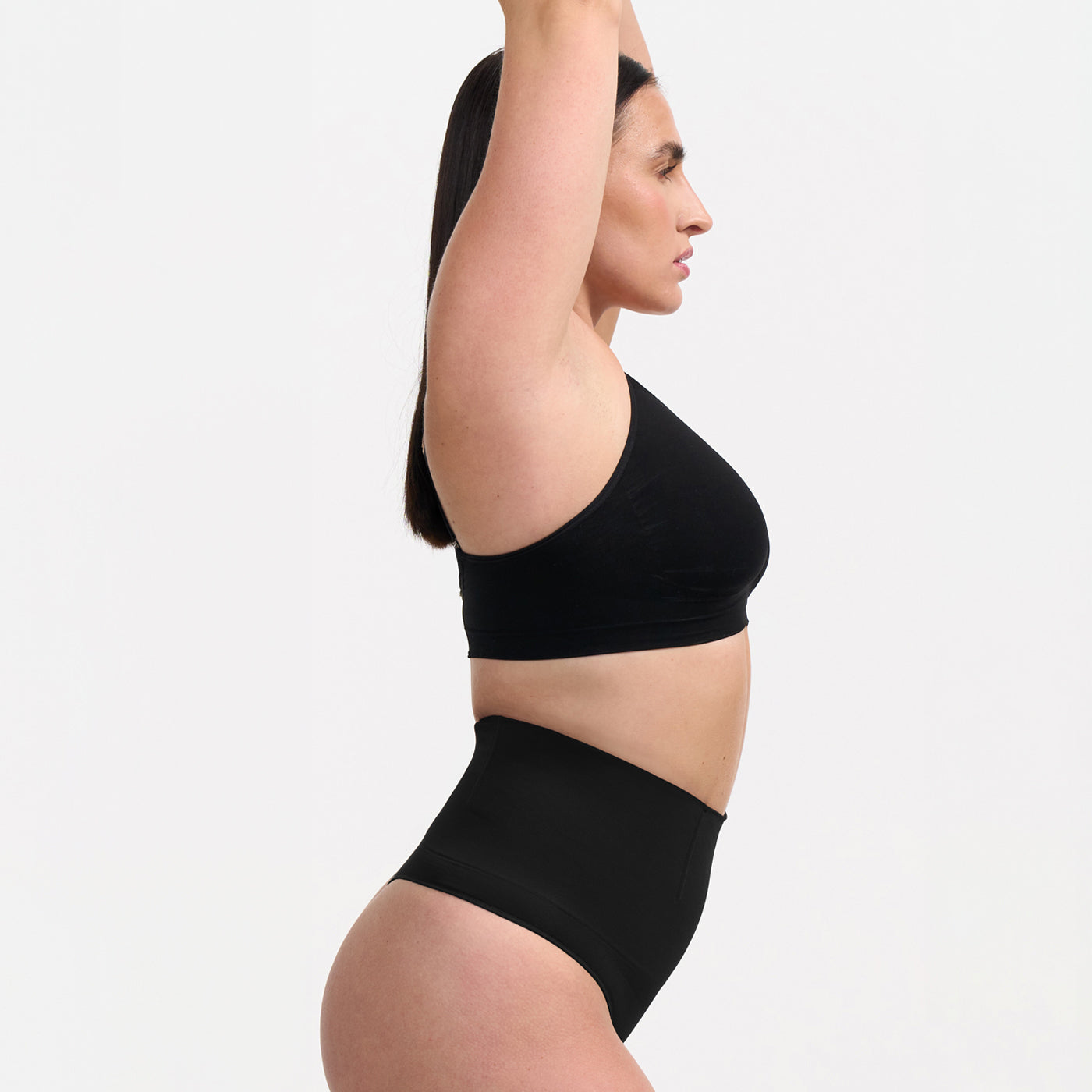 <div>Das Model ist 1,73m groß</div><span></span><div>und trägt Größe L.</div>