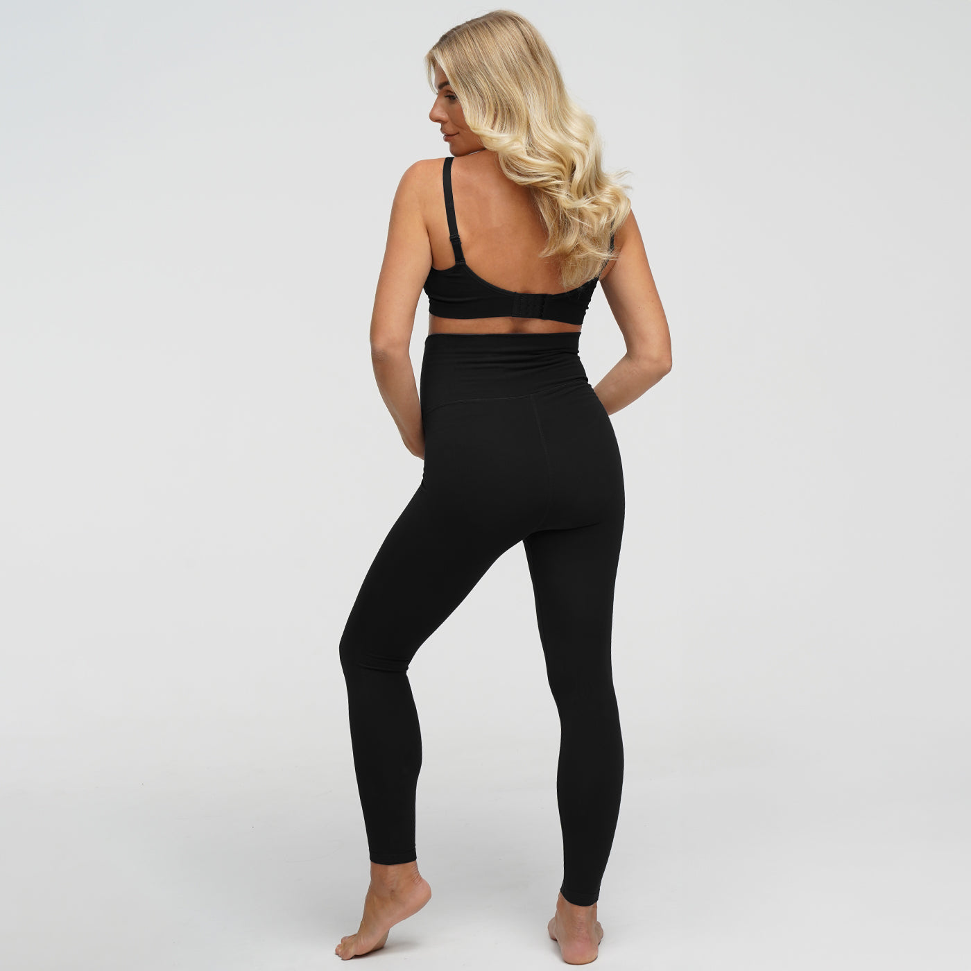 Seamless maternity leggings with a high waistband