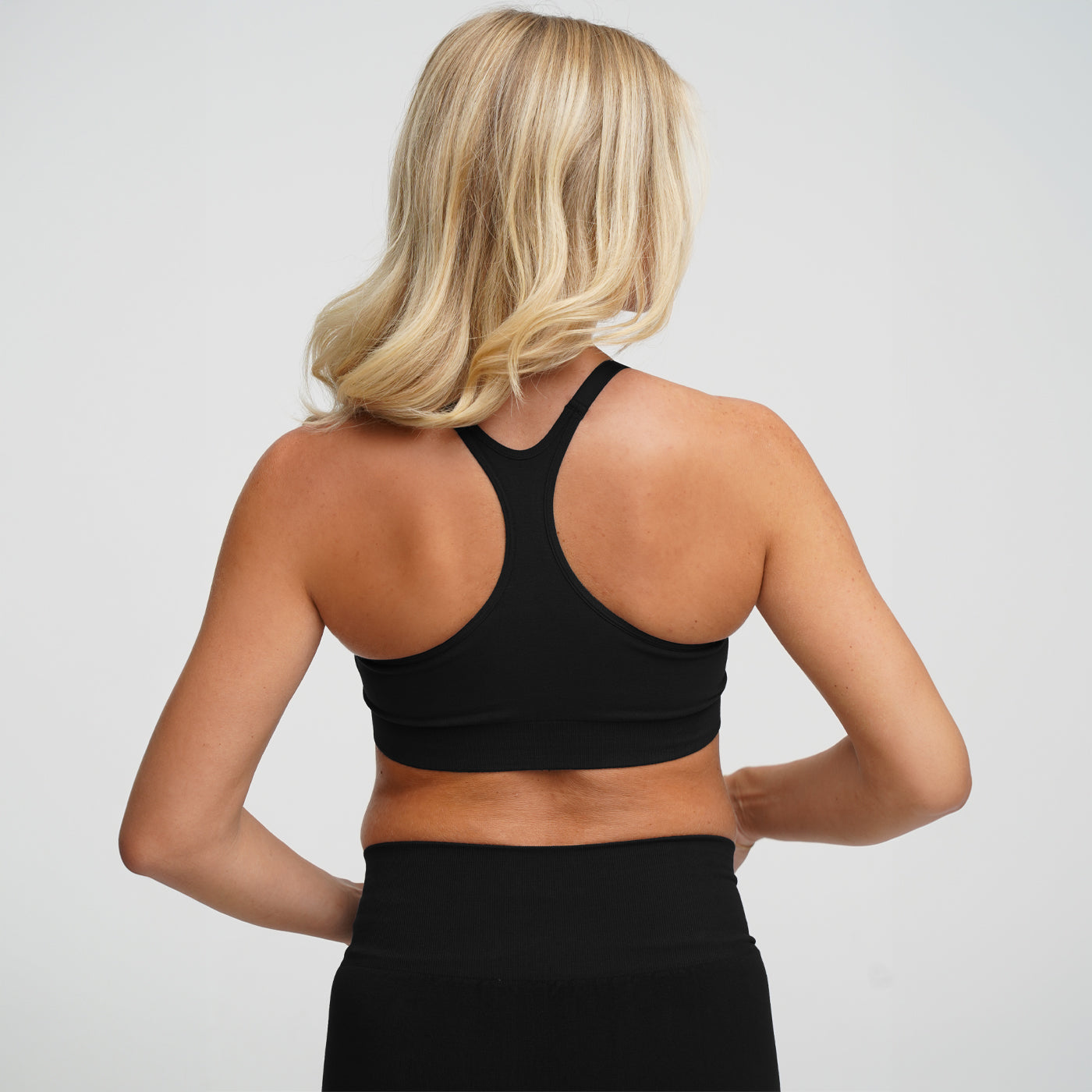Seamless nursing bra with back support