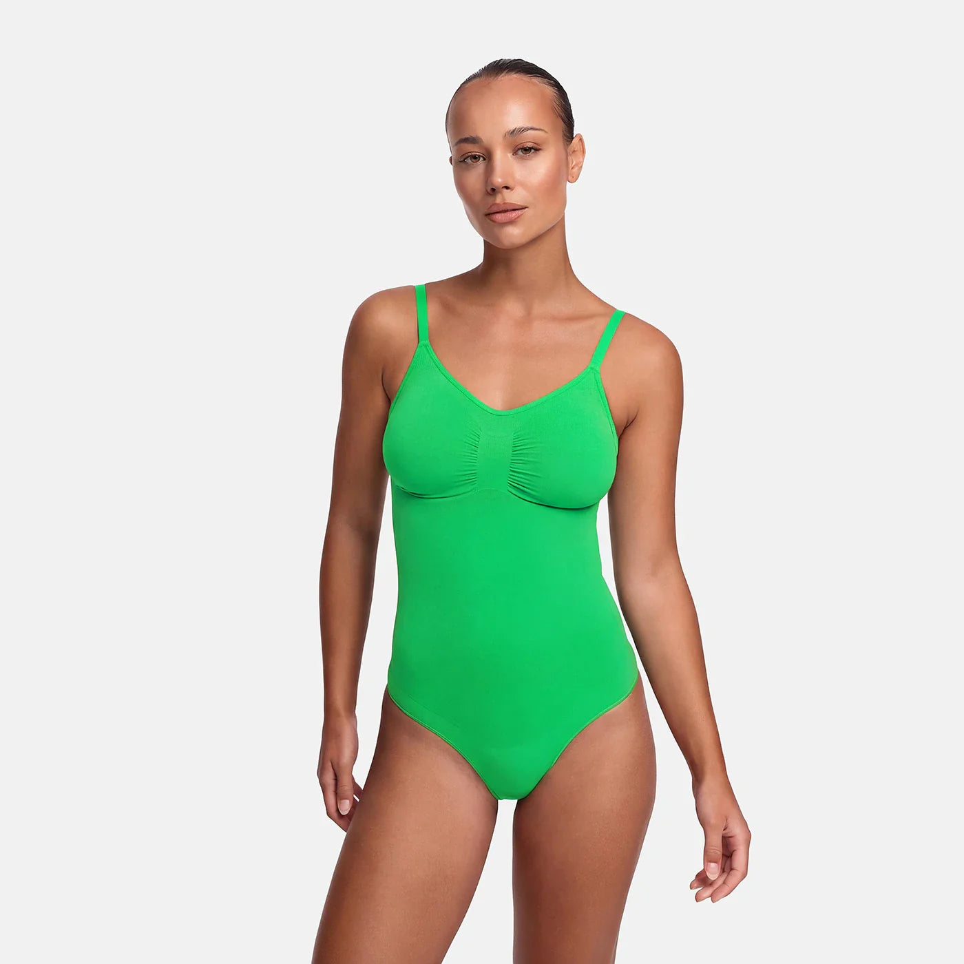 Bodysuit-muotoileva alusvaate nauhoilla