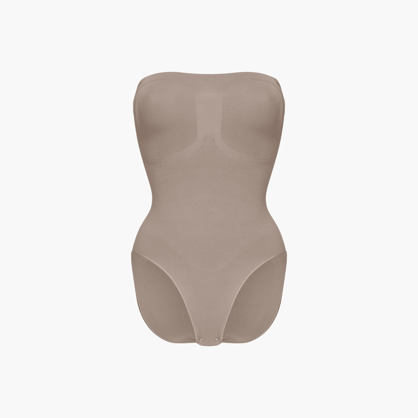Olkaimeton bodysuit veistävä shapewear alushousuineen