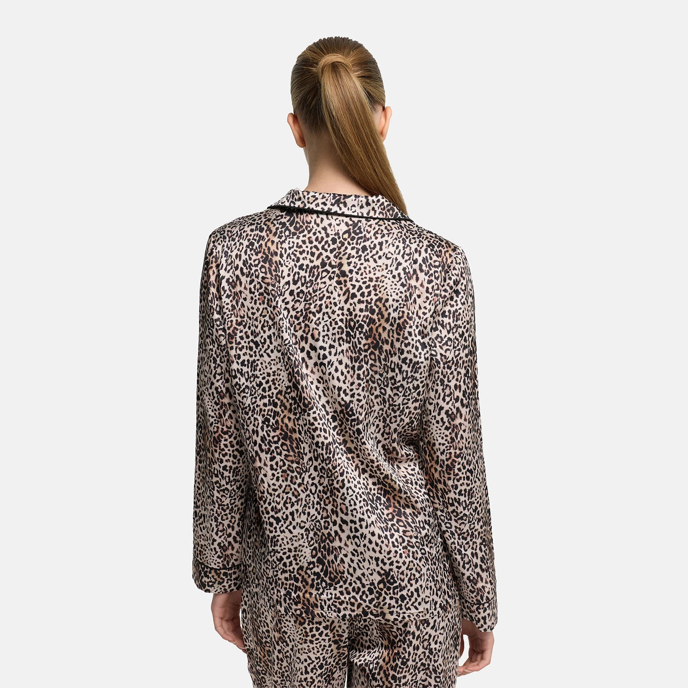 Satiininen pyjama paita