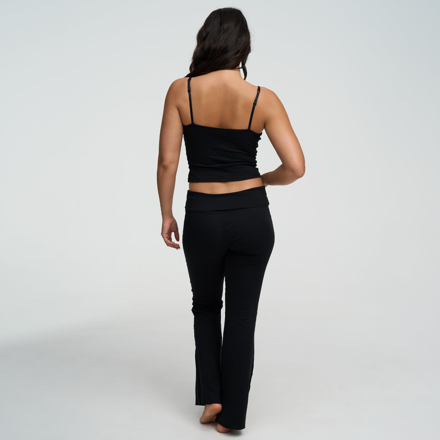 <div>Das Model ist 1,72m groß</div><span></span><div>und trägt Größe S</div>